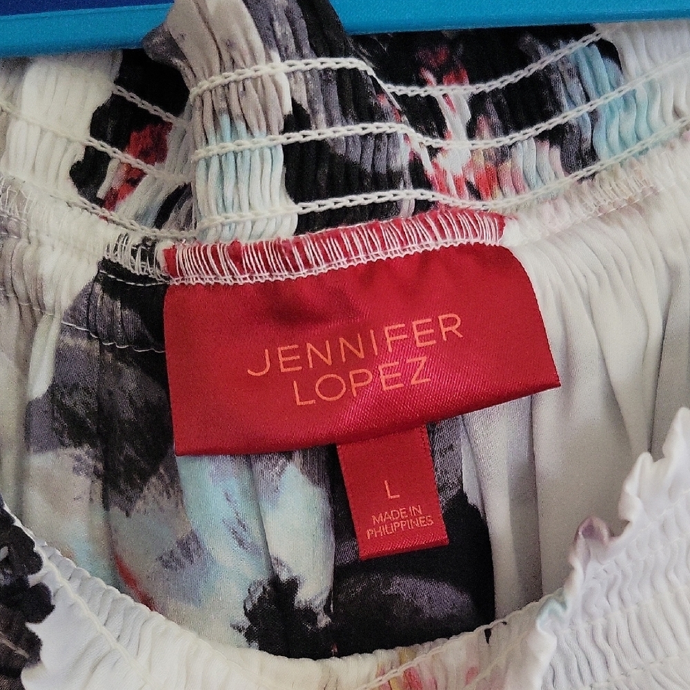 Jennifer Lopez Floral Off-Shoulder Top - White and Black Floral NWT SZ L - Picture 2 of 6